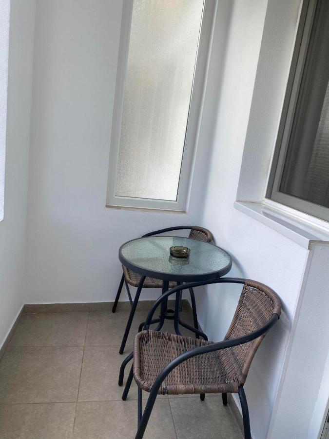 Apartament Cristian Apartment โอร์โชวา ภายนอก รูปภาพ